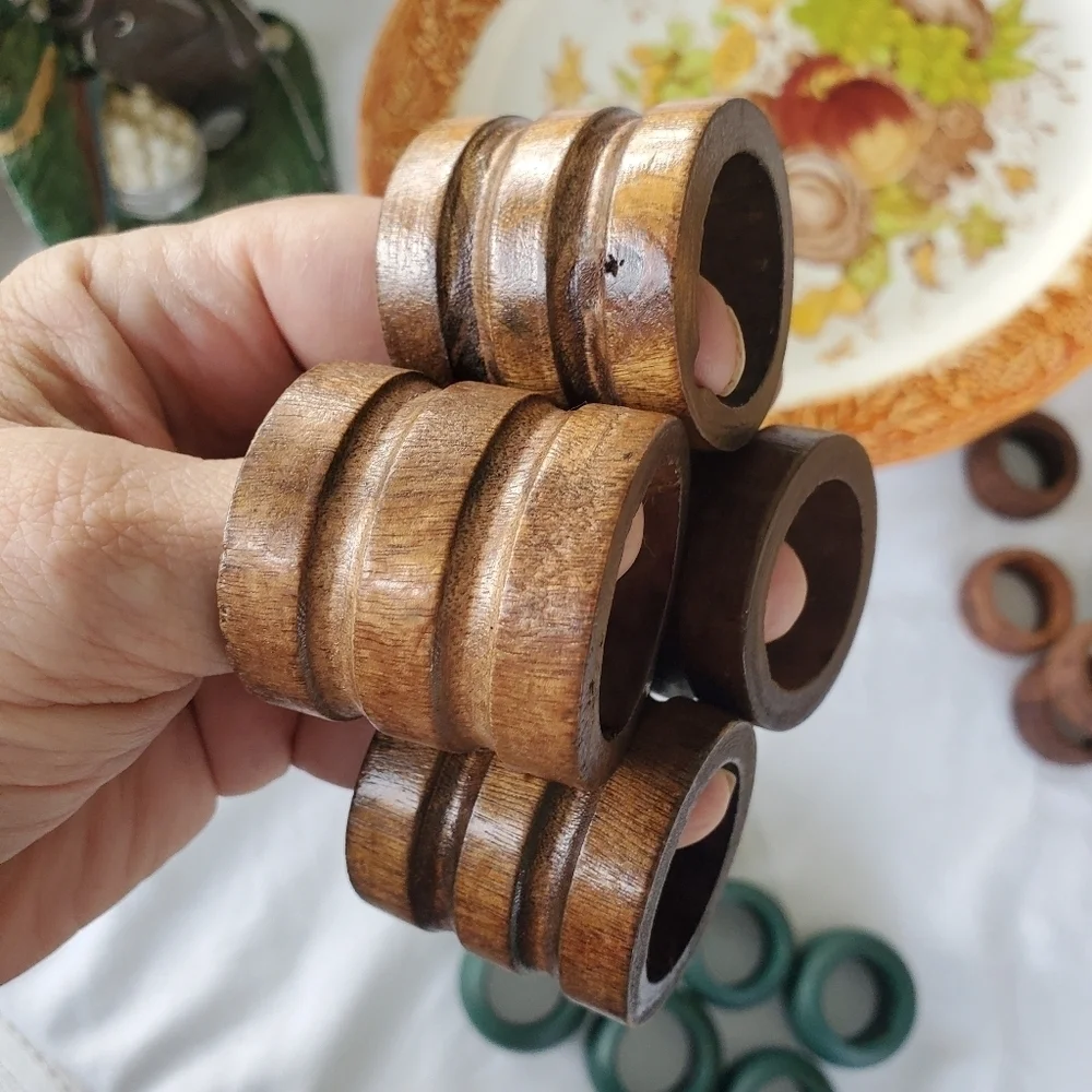 Wooden napkin rings